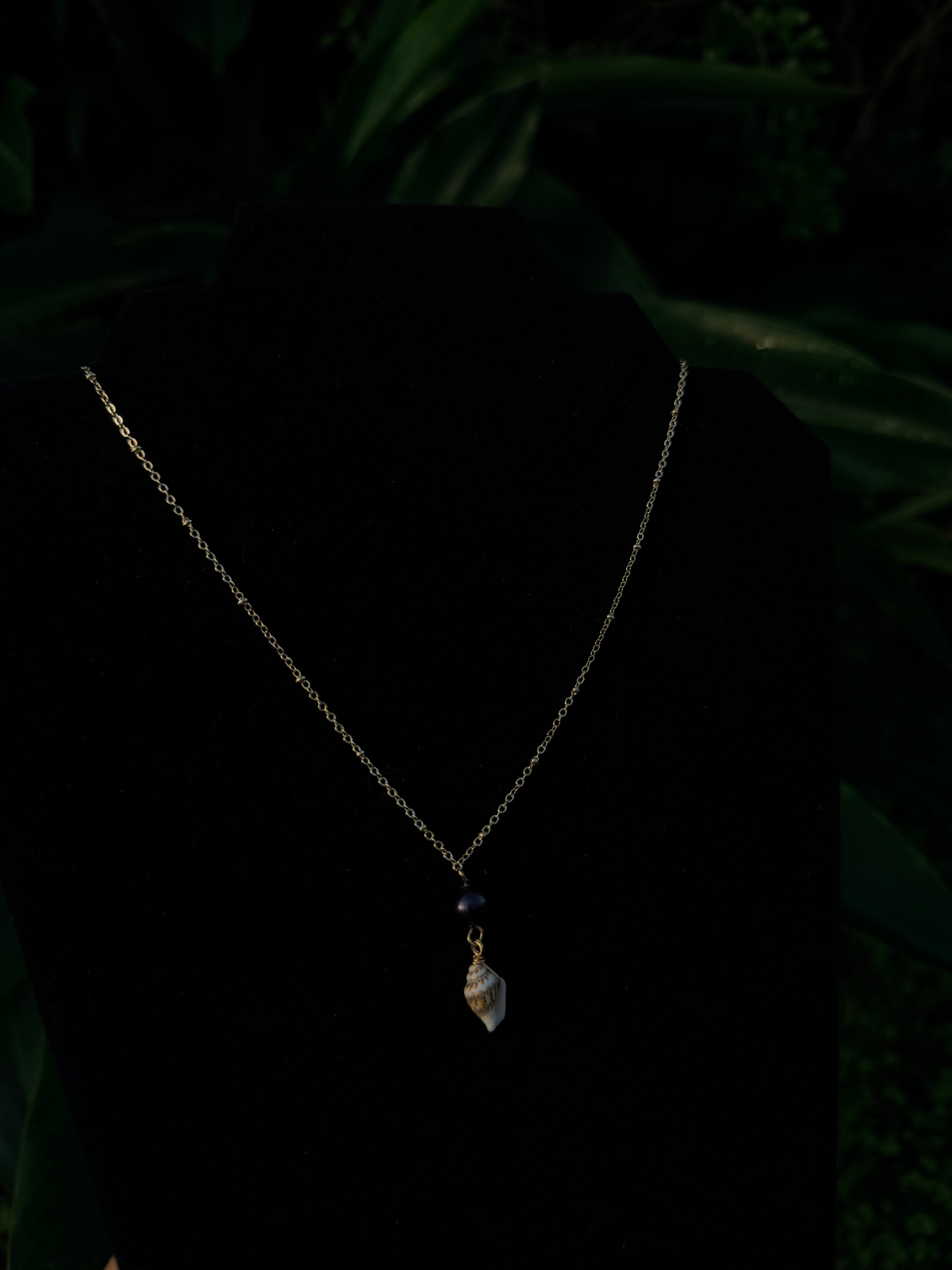14k gold filled Simple Cable Chain with Pearl Shell Pendant
