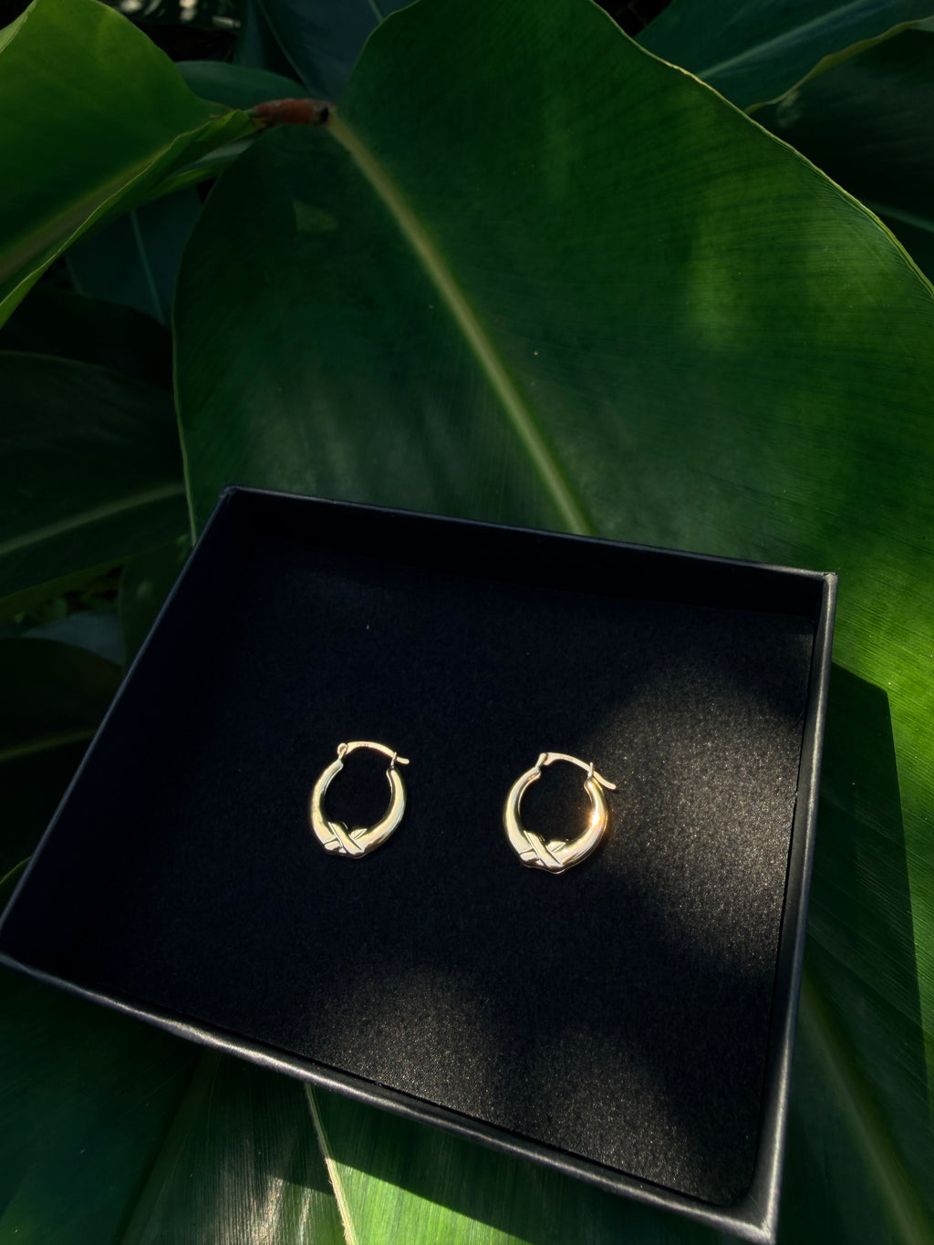 14k Solid Xo Hoops