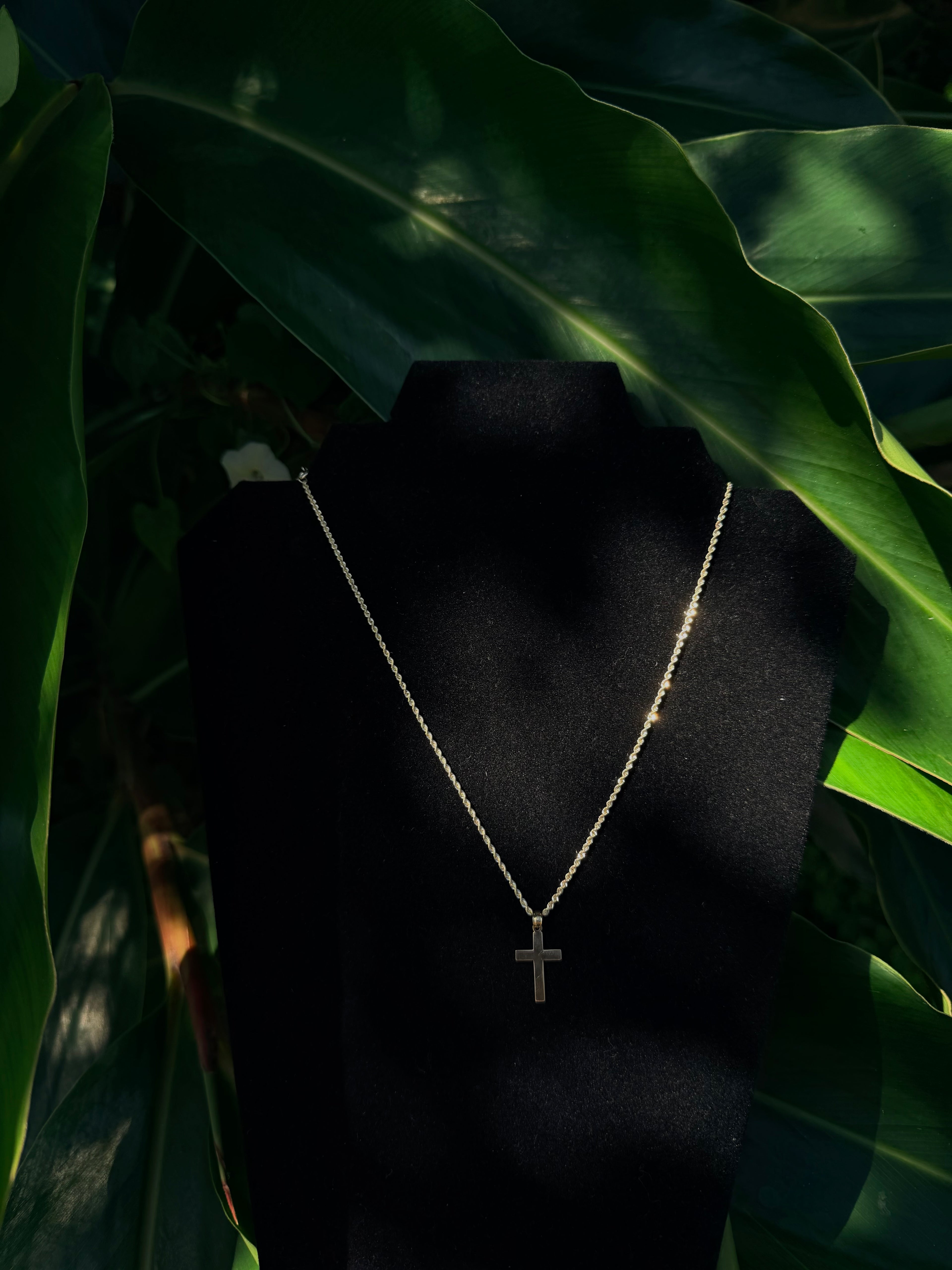 10k diamond cut rope with solid 10k cross