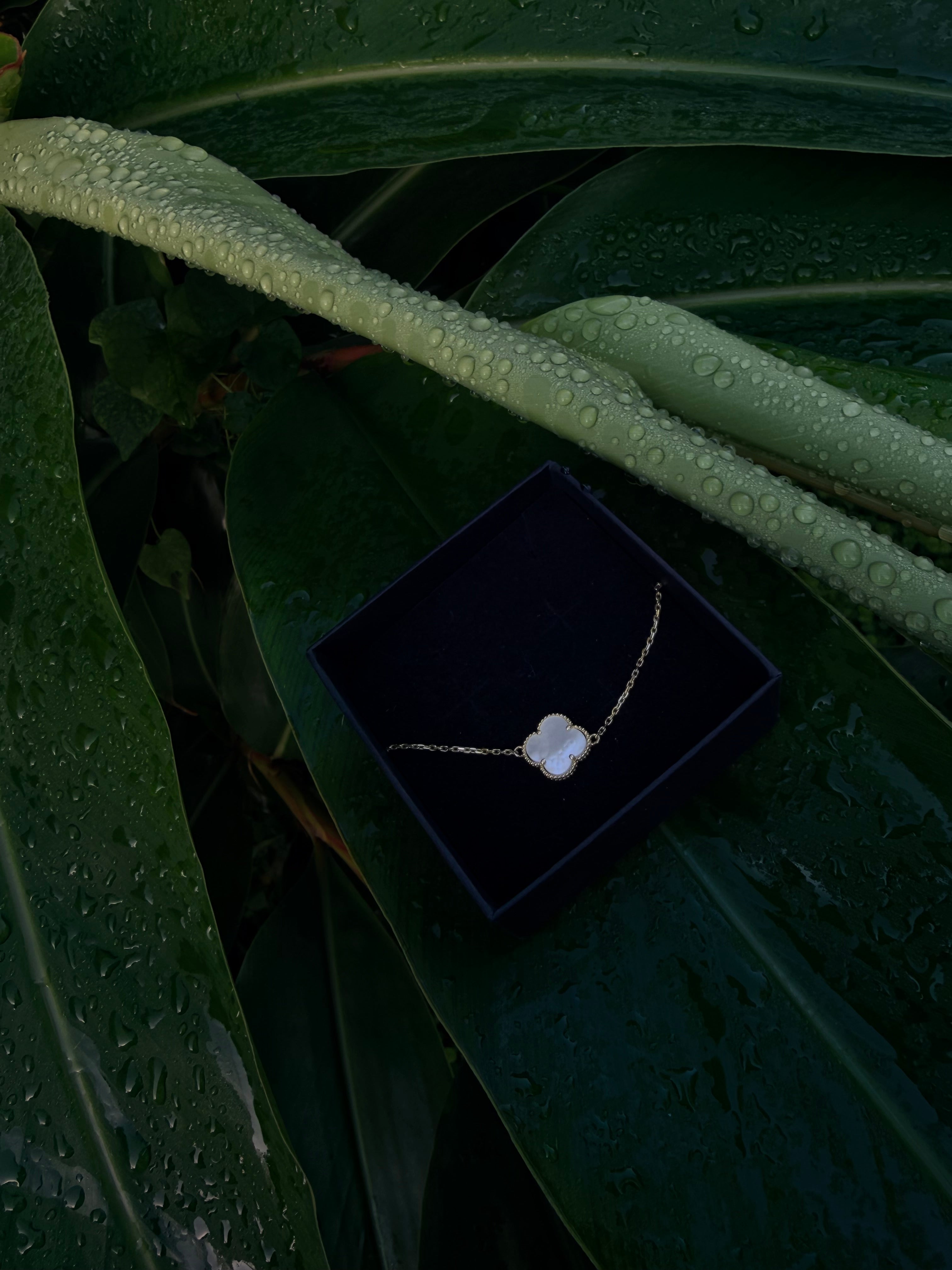 Solid 10k Clover Bracelet