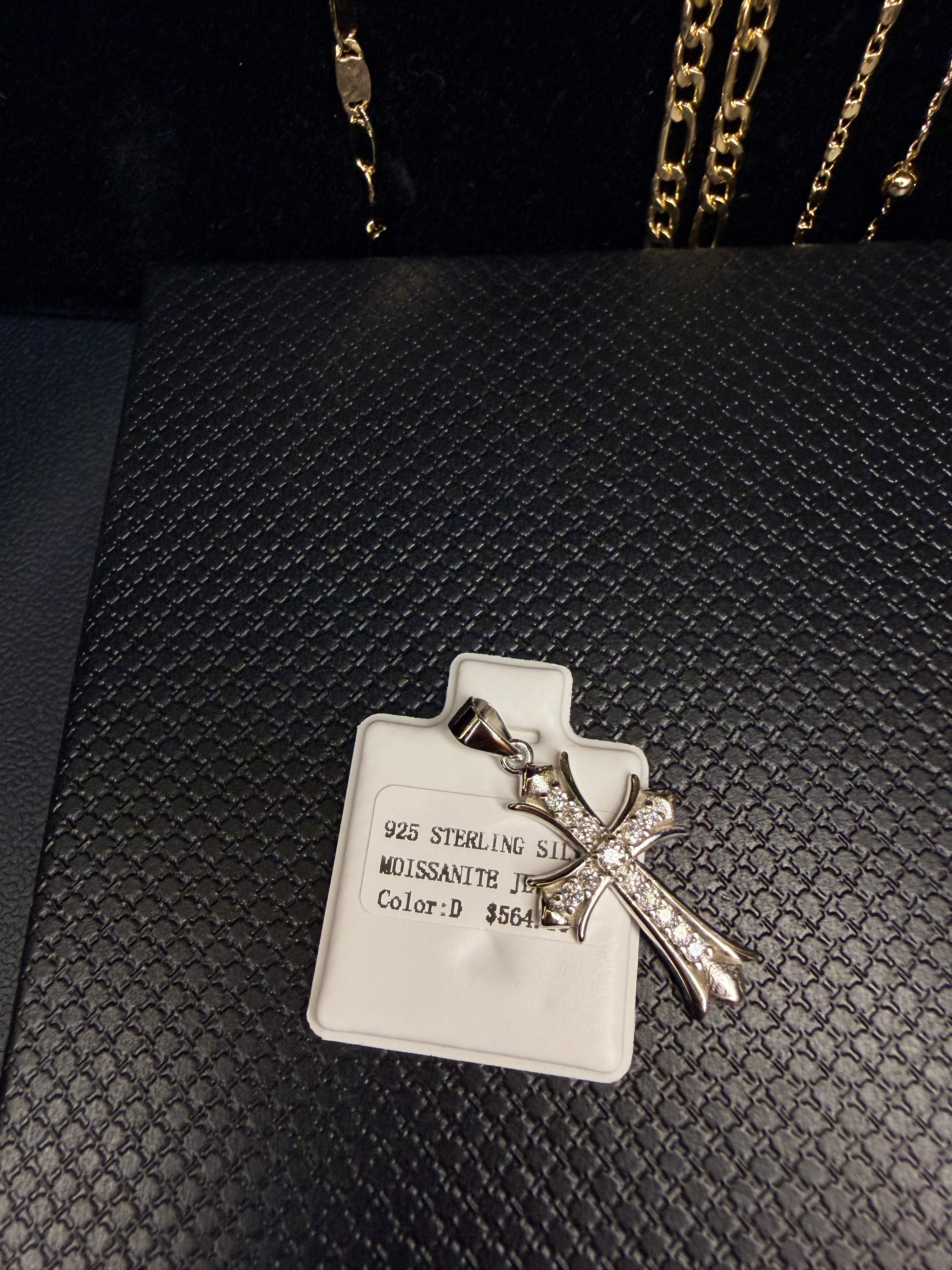 925 Sterling Silver Moissanite Cross Pendant