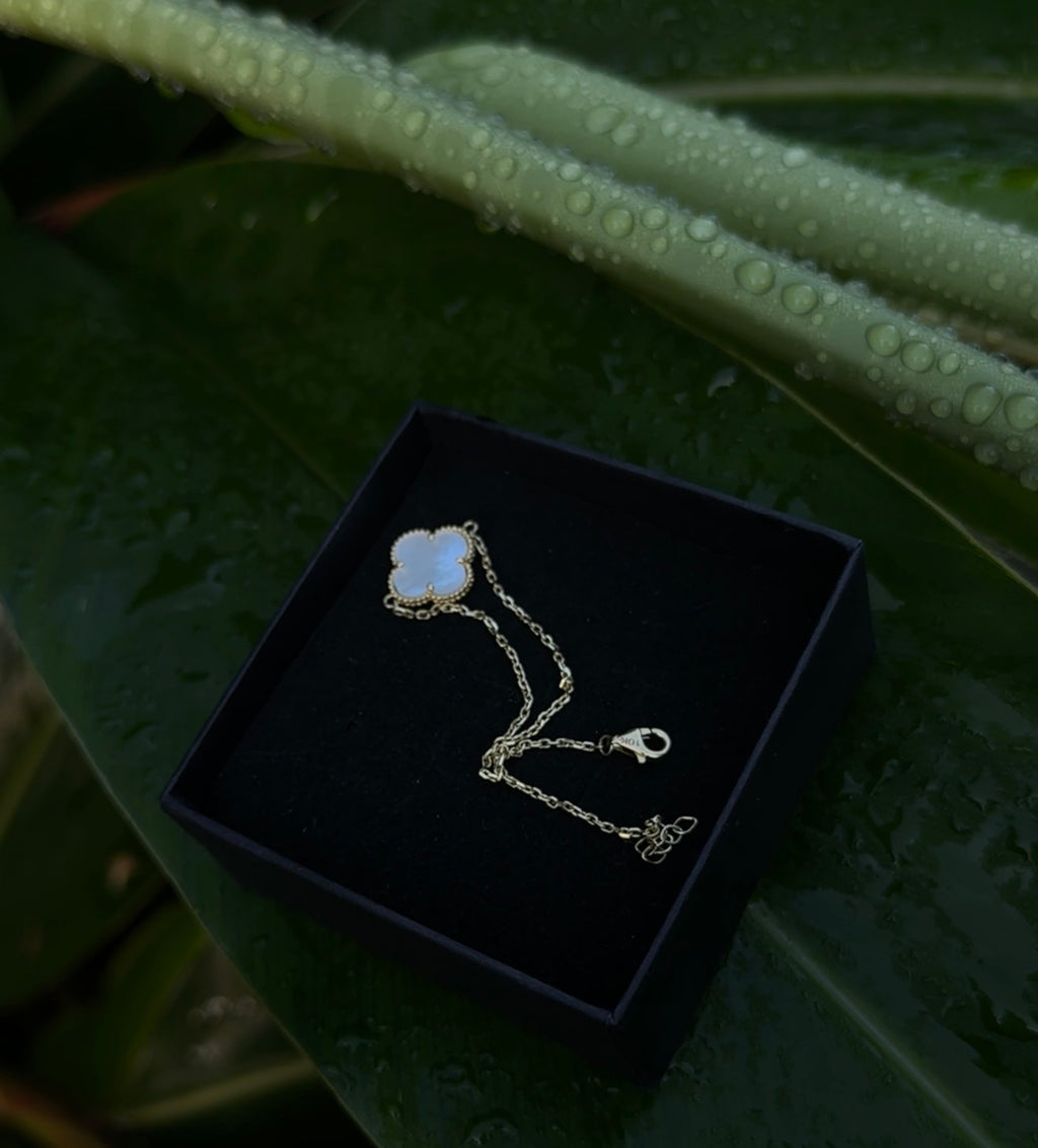 Solid 10K Gold Clover Bracelet
