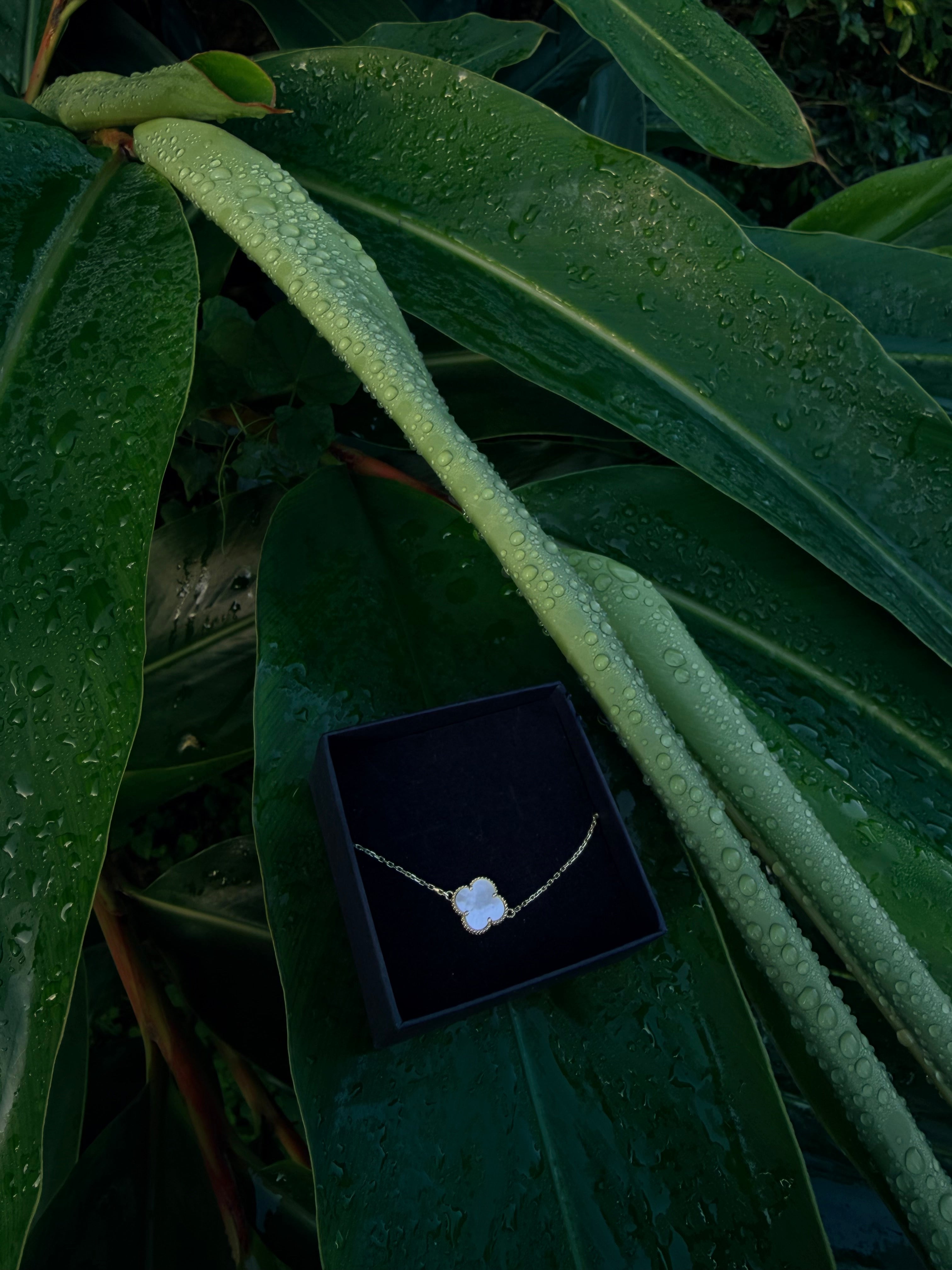 Solid 10K Gold Clover Bracelet