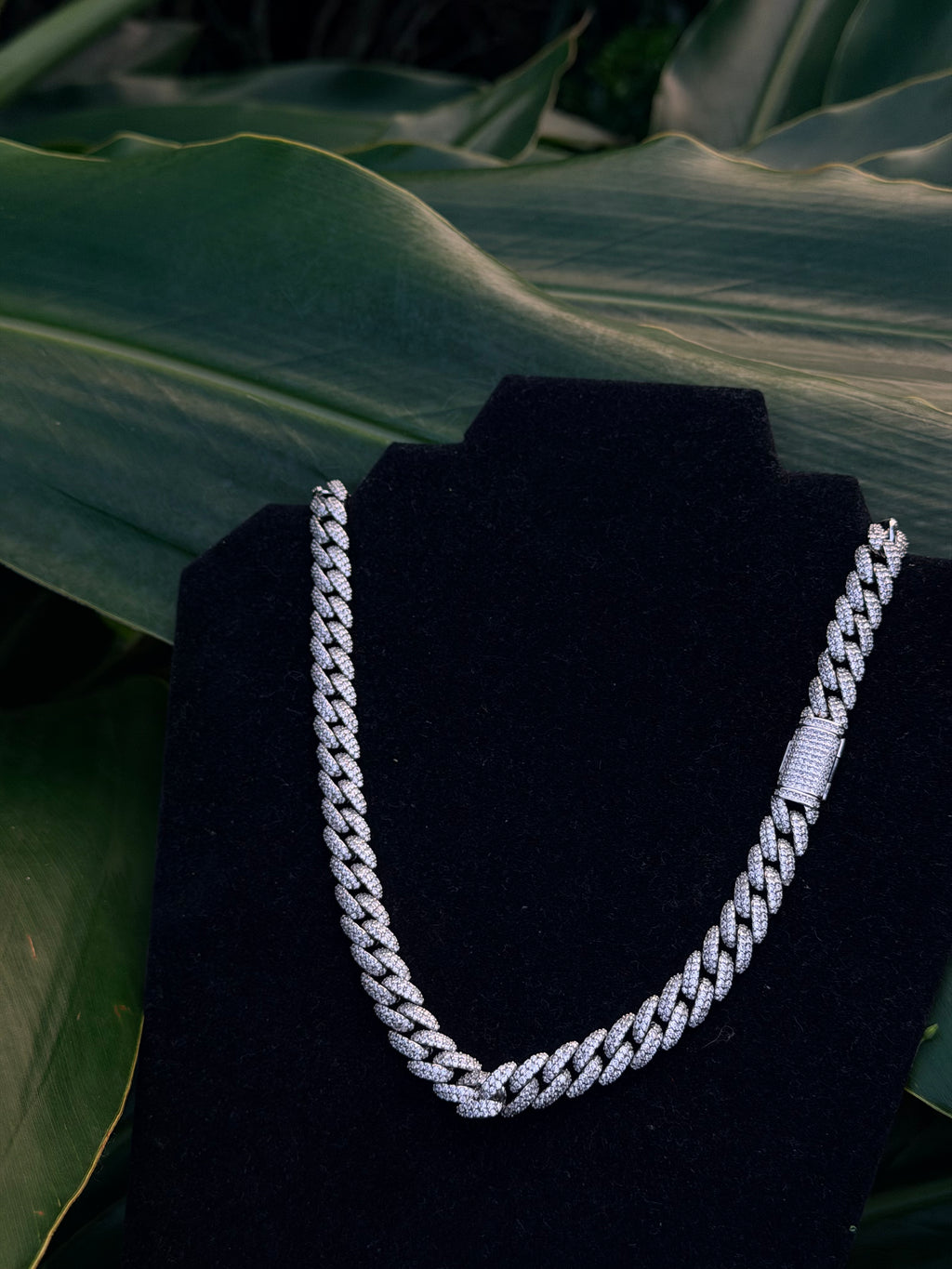 Iced out Cuban link - White gold filled