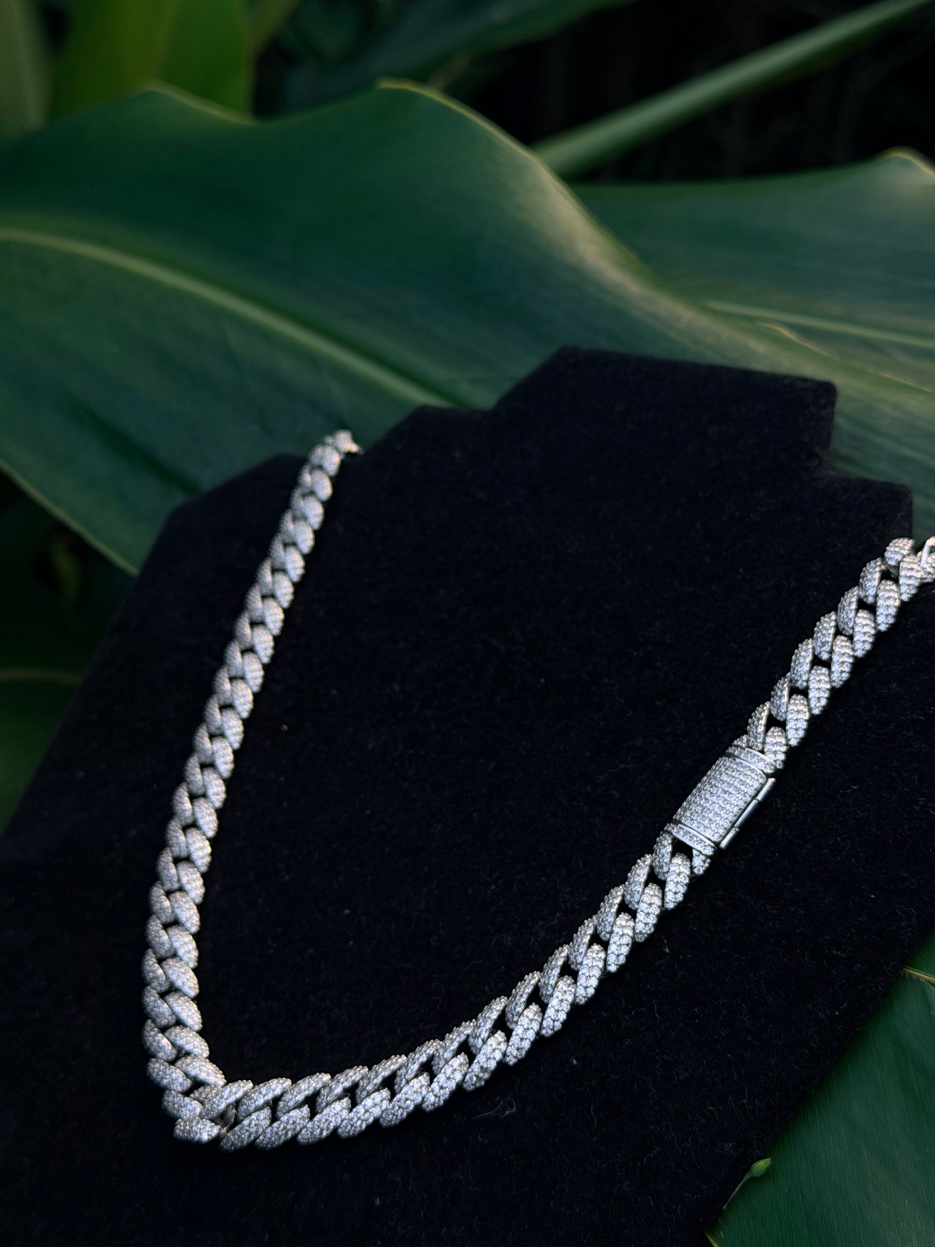 Iced out Cuban link - White gold filled