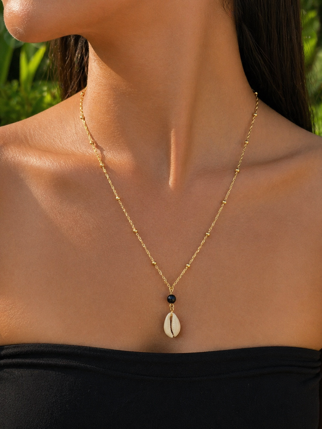 Twist Link Necklace with Pearl Shell Pendant – 14k Gold Filled