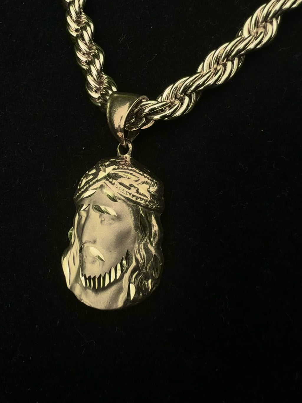 14k Gold-Filled 10mm Chain Necklace with Jesus Pendant