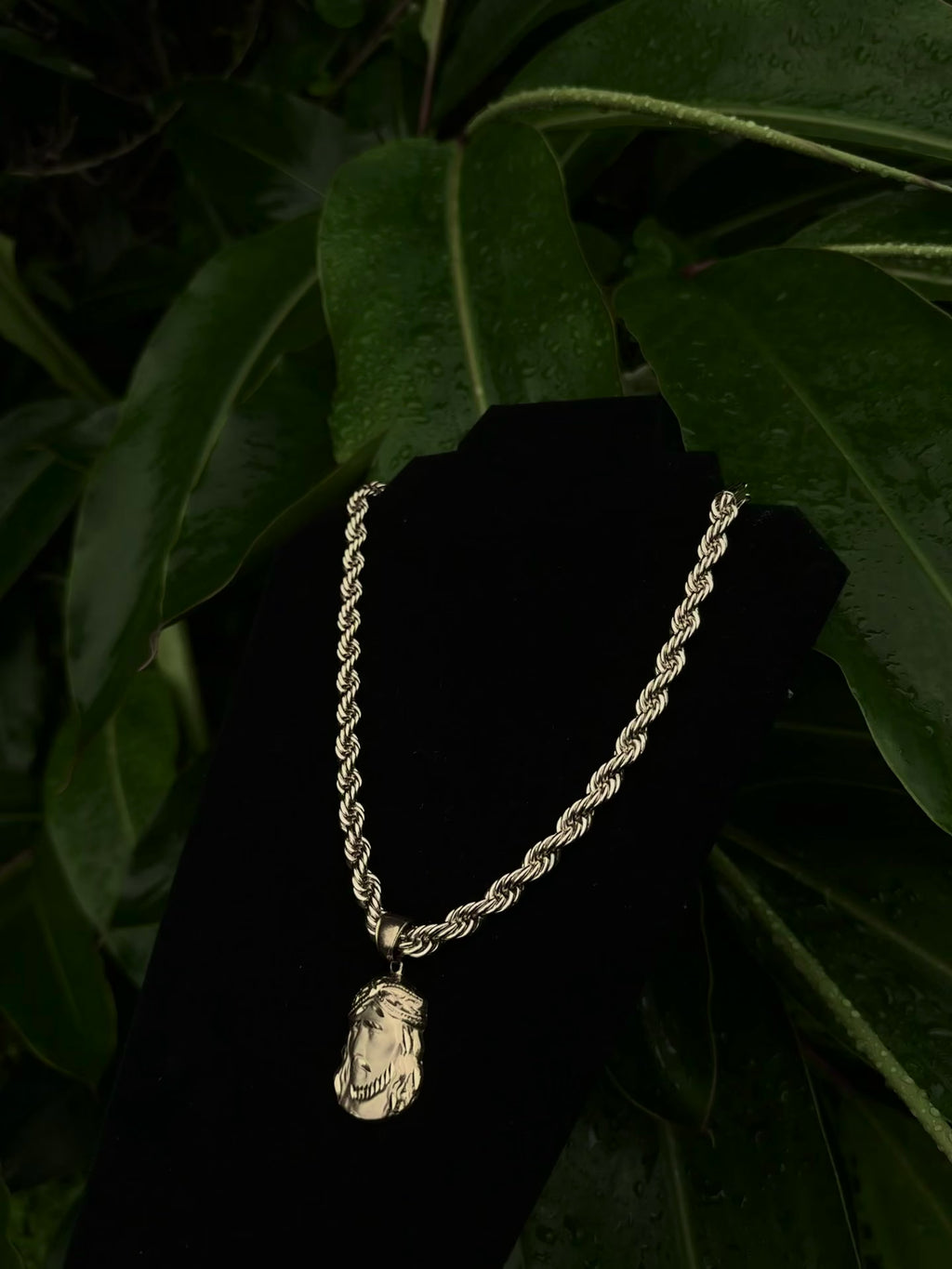 14k Gold-Filled 10mm Chain Necklace with Jesus Pendant
