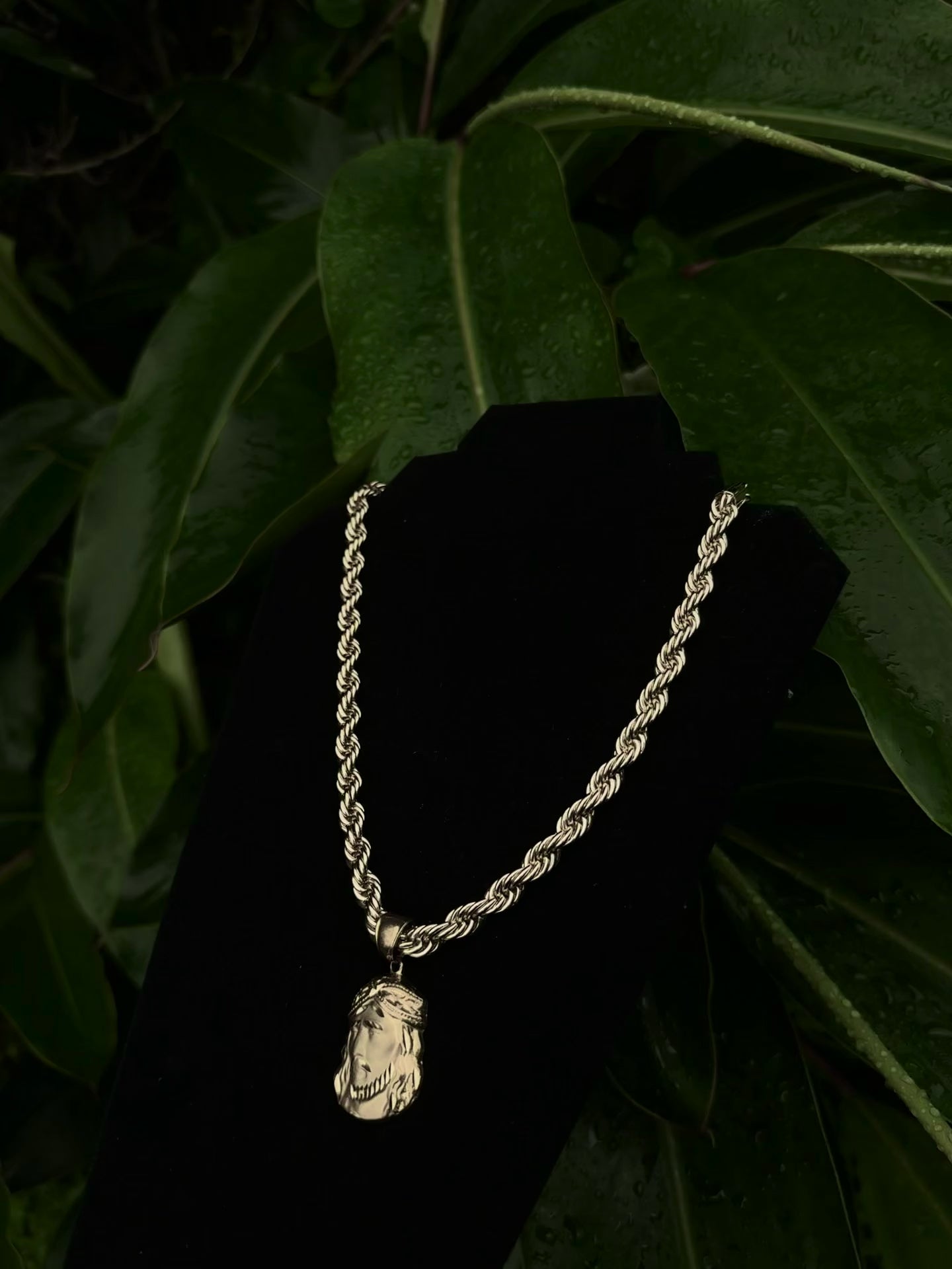 14k gold filled 10mm Chain with Jesus Pendant